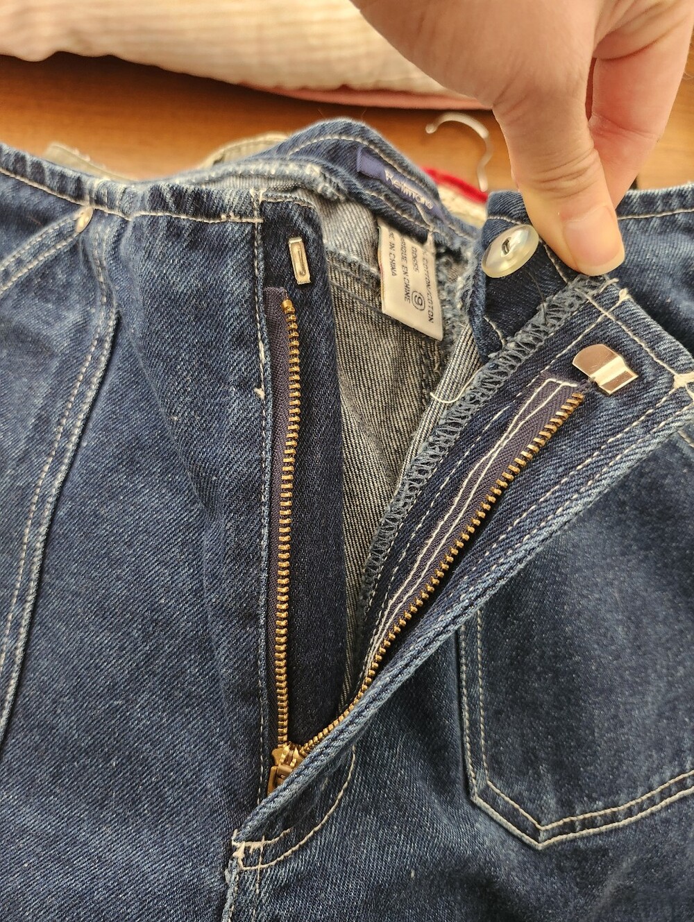 Reitmans Dark Wash Denim Utility Shorts Women's Size M - Picture 5 of 6